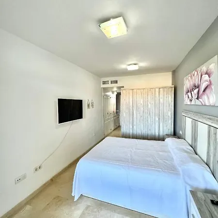 Precioso Piso En Zona Residencial Manilva